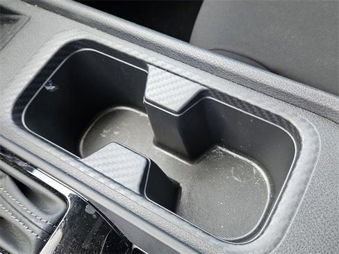 Used 2025 Nissan Sentra S image 21