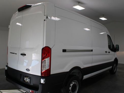 New 2026 Ford Transit 250 148 Medium Roof w/ Load Area Protection Package RWD image 8