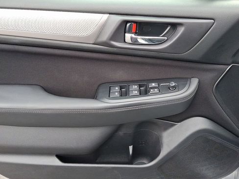 Used 2019 Subaru Legacy 2.5i Premium image 11