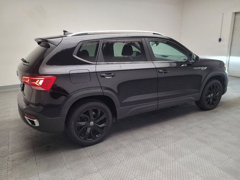 Used 2023 Volkswagen Taos SE w/ Black Wheel Package FWD image 10