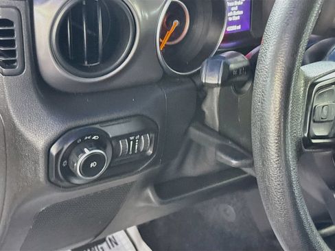 Used 2021 Jeep Wrangler Unlimited Sport AWD/4WD image 11