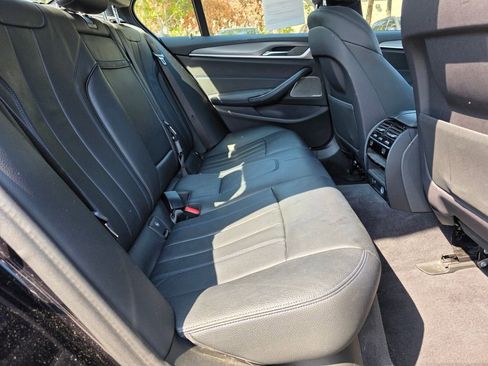 Used 2019 BMW 540i xDrive w/ M Sport Package image 13