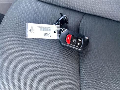 Used 2023 Jeep Gladiator Sport AWD/4WD image 15
