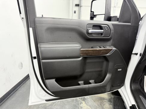 Used 2020 GMC Sierra 1500 Elevation image 10
