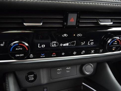 New 2026 Nissan Rogue Platinum w/ Platinum Premium Package image 18