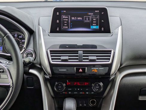 Used 2020 Mitsubishi Eclipse Cross SE FWD image 20