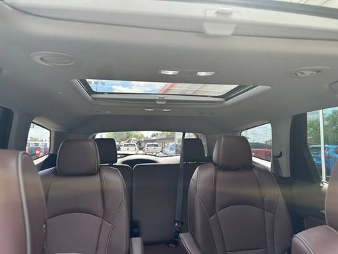 Used 2020 Buick Enclave Avenir w/ Avenir Technology Package FWD image 13