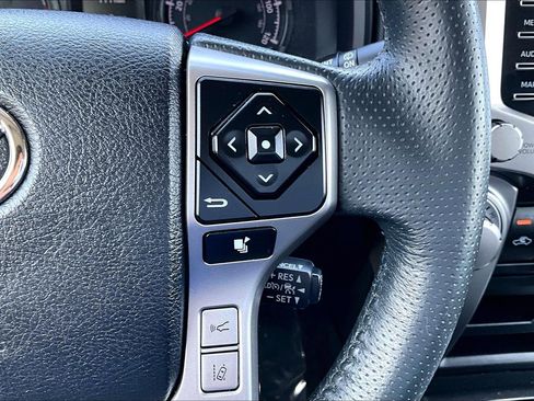 Used 2021 Toyota 4Runner SR5 Premium w/ Moonroof Package image 18