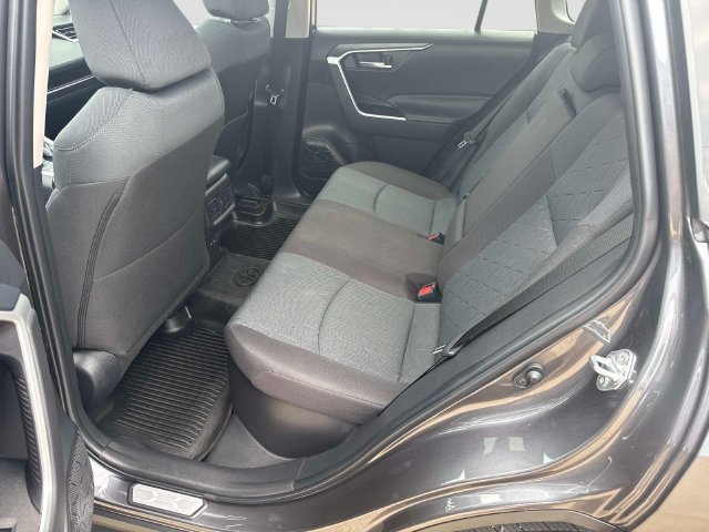 Used 2025 Toyota RAV4 XLE w/ Convenience Package AWD/4WD image 16