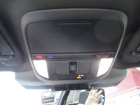 Used 2025 Subaru Forester Premium w/ Convenience Package #1 image 9