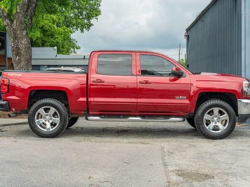 Used 2018 Chevrolet Silverado 1500 LT w/ Texas Edition AWD/4WD image 7