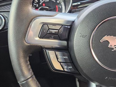 Used 2015 Ford Mustang Coupe RWD image 23
