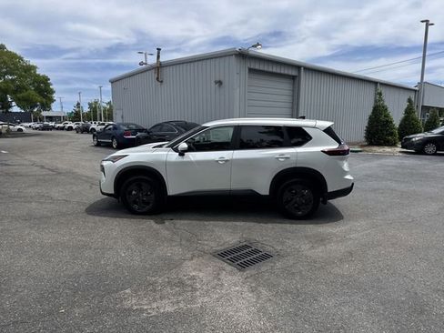 New 2026 Nissan Rogue SV AWD/4WD image 8