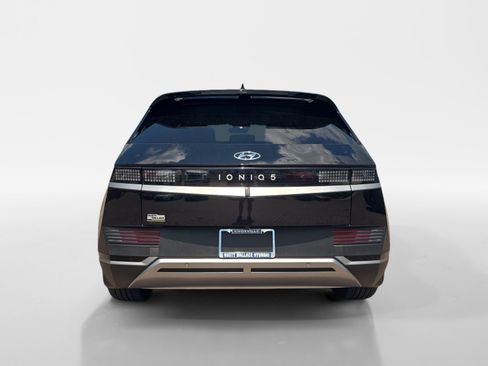 Certified 2024 Hyundai Ioniq 5 SEL RWD image 4