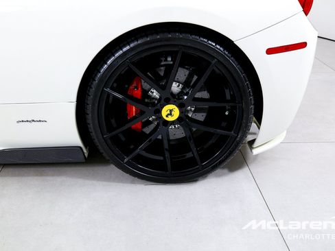 Used 2014 Ferrari 458 Spider RWD image 32