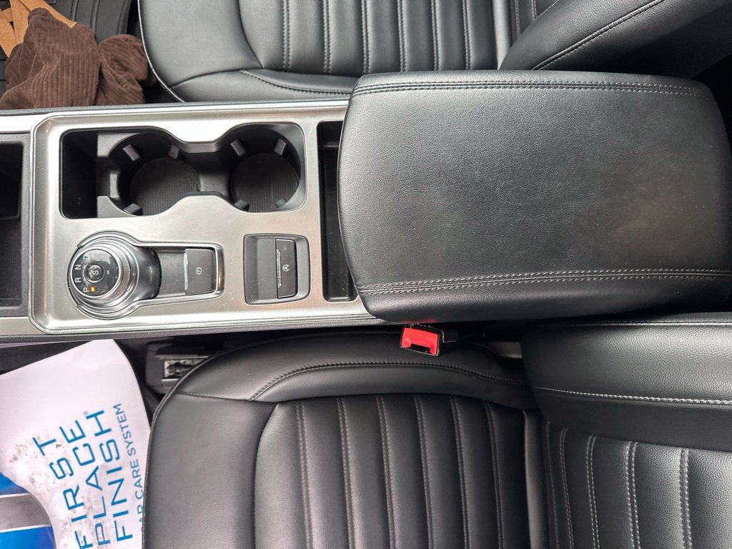 Used 2022 Ford Edge SEL AWD/4WD image 25
