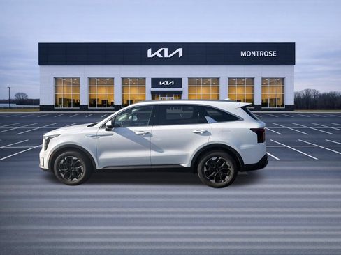 Used 2024 Kia Sorento S w/ Panoramic Sunroof Package FWD image 6