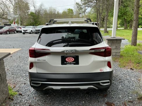 Used 2023 Kia Seltos S AWD/4WD image 6
