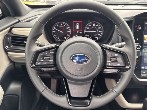Used 2026 Subaru Forester Premium AWD/4WD image 12