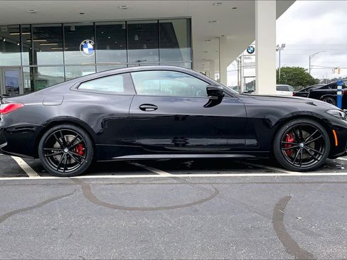 Certified 2024 BMW 430i Coupe w/ M Sport Package image 33