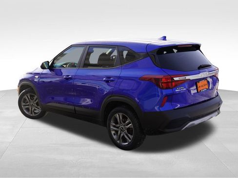 Used 2022 Kia Seltos LX image 7