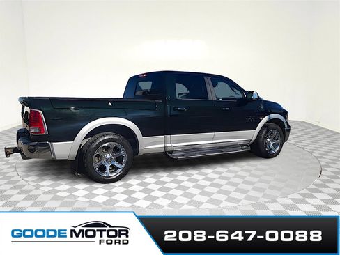 Used 2015 RAM 1500 Laramie w/ Convenience Group image 8