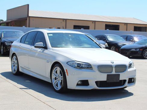 Used 2013 BMW 550i Sedan image 9