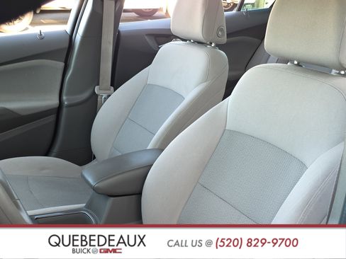 Used 2018 Chevrolet Cruze LT FWD image 11