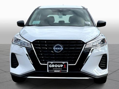 New 2025 Nissan Kicks Play S w/ Interior Electronics Package image 3