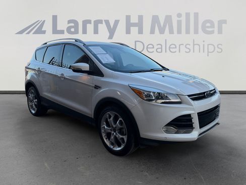 Used 2014 Ford Escape Titanium w/ Equipment Group 401A FWD image 7