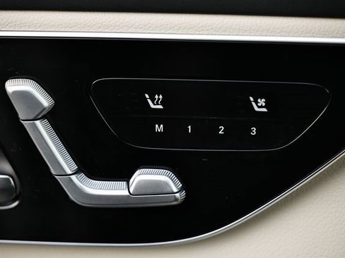 Used 2023 Mercedes-Benz GLC 300 4MATIC image 16