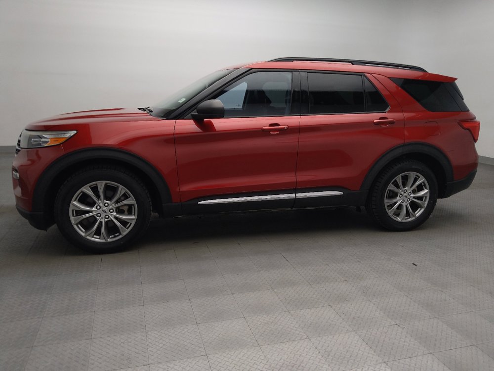 Used 2020 Ford Explorer XLT w/ Equipment Group 202A RWD image 2