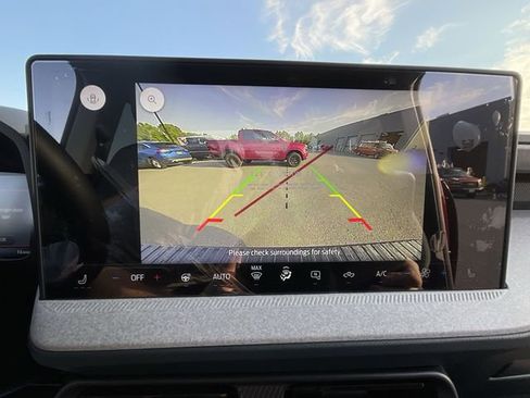 New 2025 Ford Maverick XLT w/ XLT Luxury Package image 17