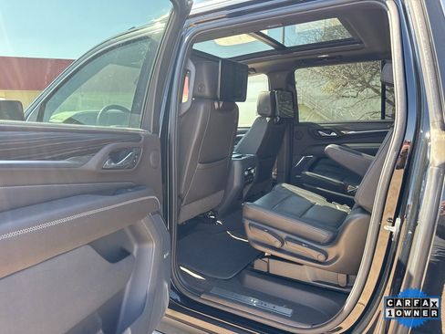 Used 2021 GMC Yukon XL Denali w/ Denali Premium Package image 26