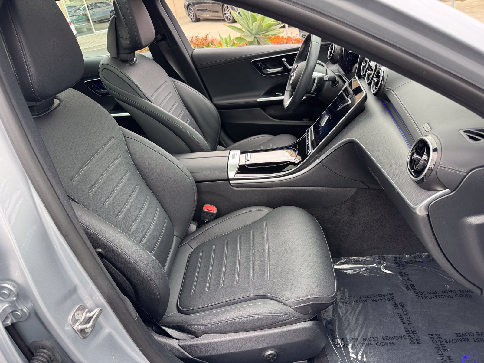 Used 2025 Mercedes-Benz C 300 Sedan image 7