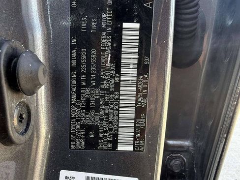 Used 2023 Toyota Highlander Limited AWD/4WD image 23