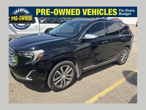 Used 2018 GMC Terrain Denali w/ Comfort Package AWD/4WD image 1