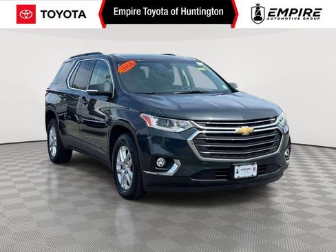 Used 2019 Chevrolet Traverse LT w/ LPO, Floor Liner Package AWD/4WD image 1