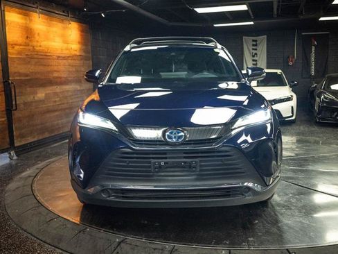 Used 2022 Toyota Venza XLE AWD/4WD image 4
