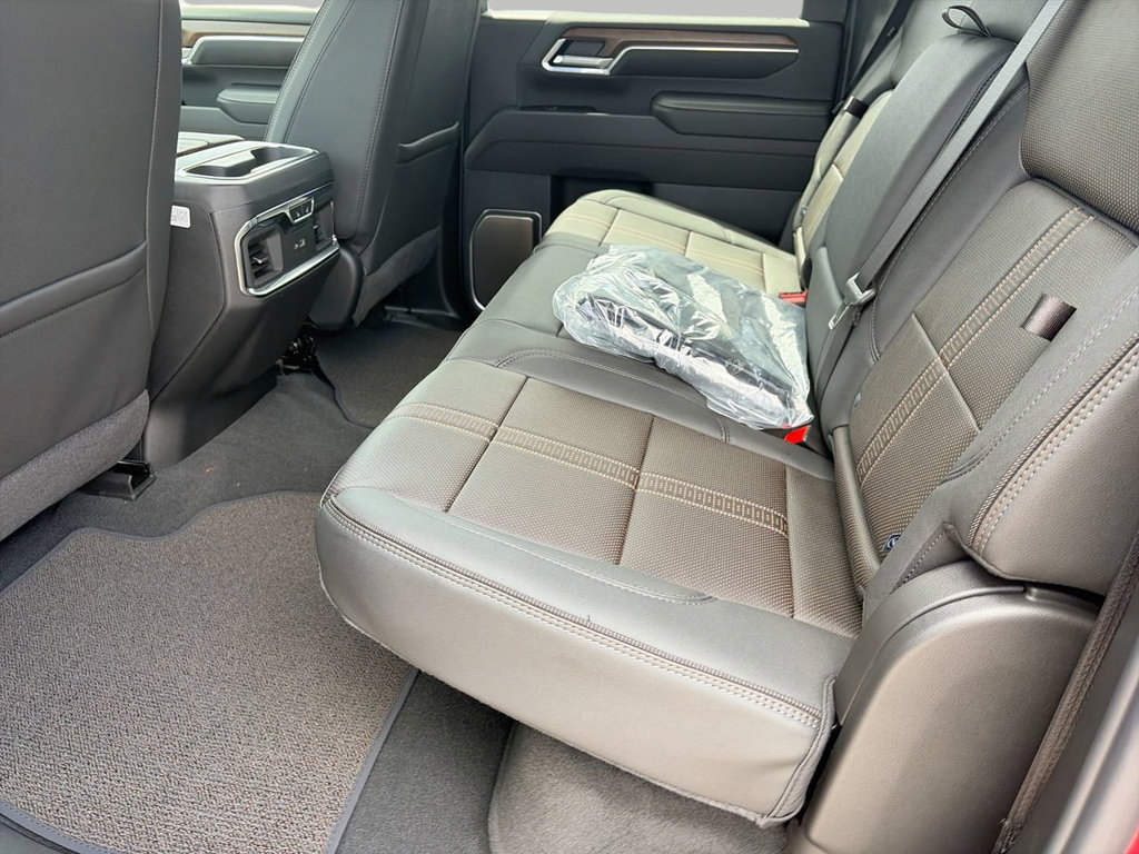 New 2026 Chevrolet Silverado 2500 High Country w/ High Country Premium Package AWD/4WD image 13