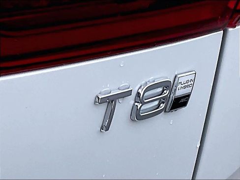 New 2026 Volvo XC60 T8 Ultra w/ Protection Package Premier image 26