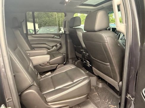 Used 2018 GMC Yukon XL SLT w/ Open Road Package AWD/4WD image 17