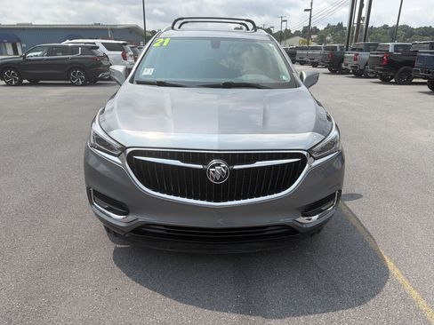 Used 2021 Buick Enclave Essence w/ LPO, Hit The Road Package AWD/4WD image 10
