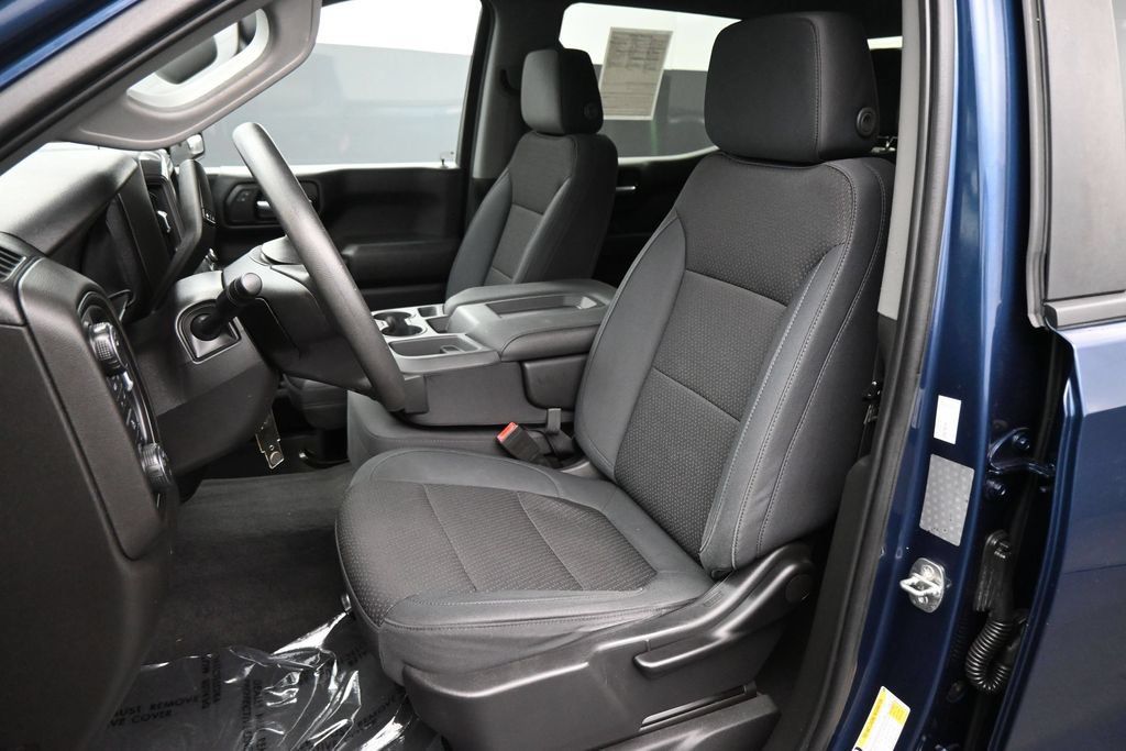 Used 2019 Chevrolet Silverado 1500 W/T w/ WT Convenience Package AWD/4WD image 11