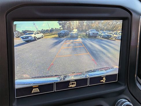 Used 2021 GMC Sierra 1500 AT4 w/ Driver Alert Package I image 21