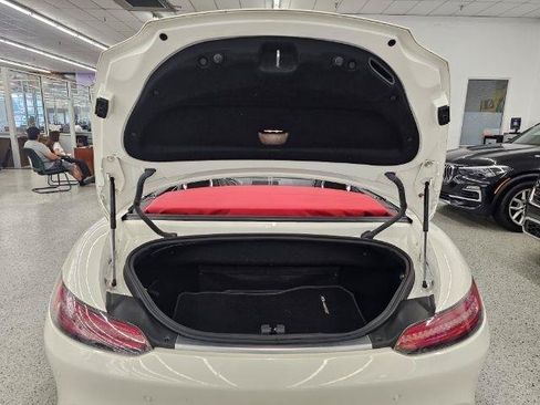 Used 2018 Mercedes-Benz AMG GT Roadster image 35