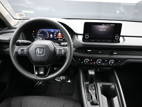 Certified 2023 Honda Accord EX image 19