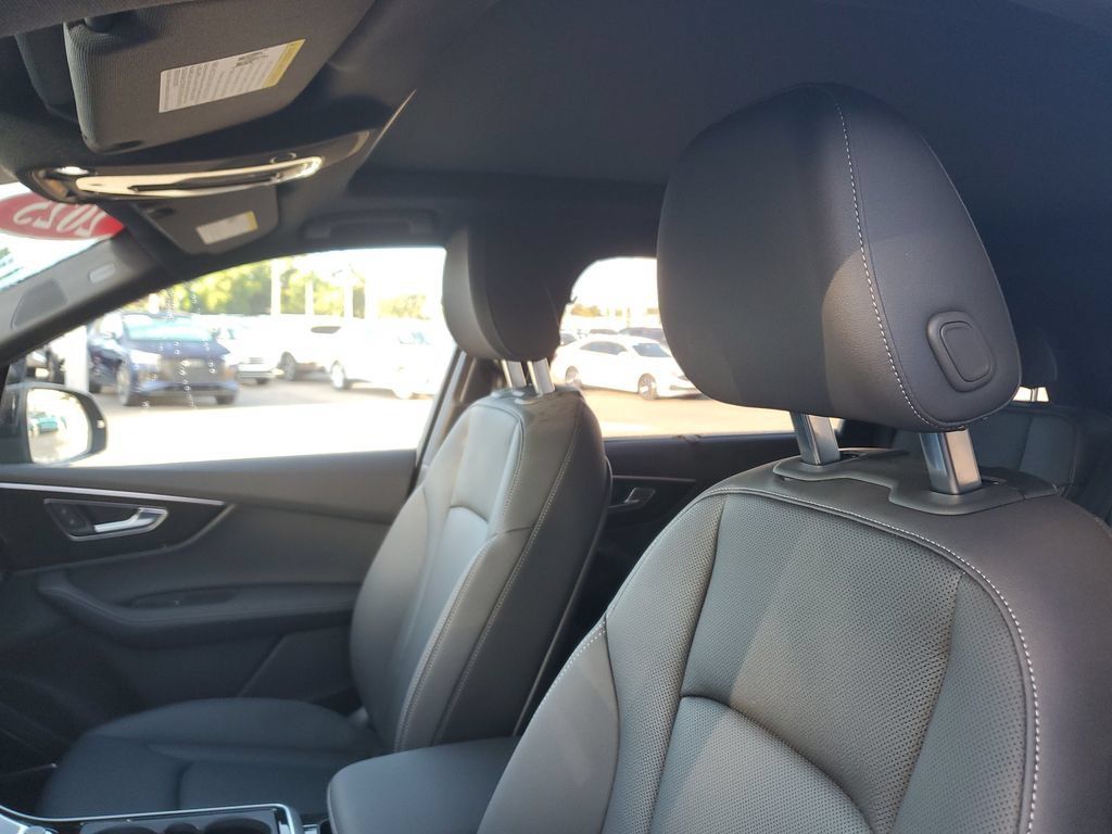 Certified 2025 Audi Q7 3.0T Premium Plus w/ Premium Plus Package AWD/4WD image 23