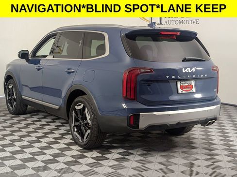 Used 2023 Kia Telluride S AWD/4WD image 5