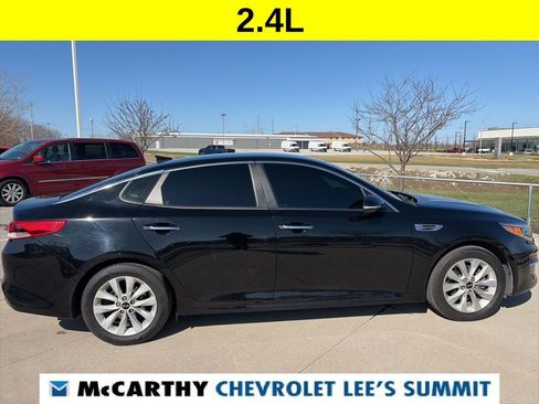 Used 2018 Kia Optima LX w/ 17" Alloy Wheels Package image 16